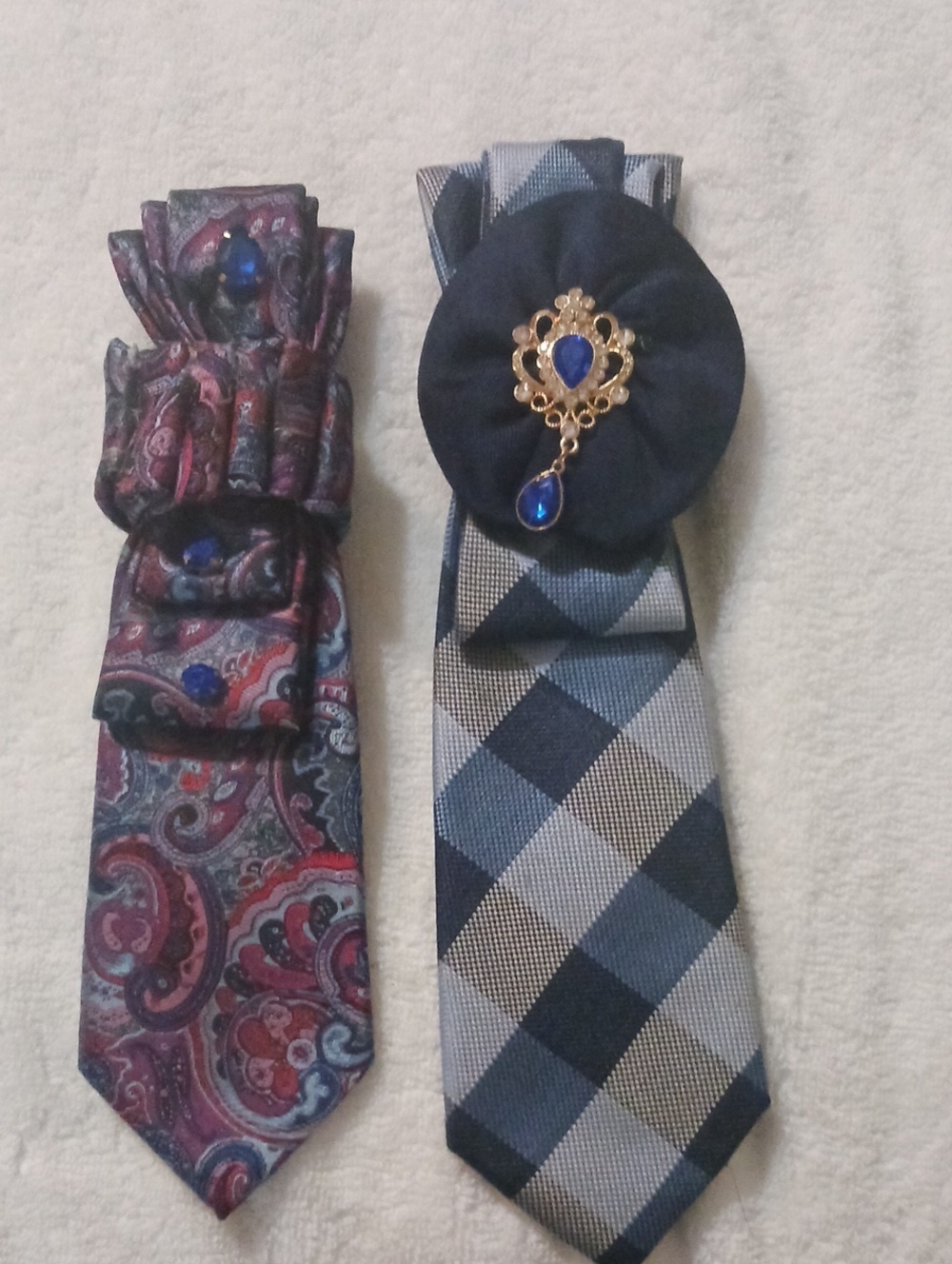 Men's Navy Check Tie with Decorative Blue Jewel Pin